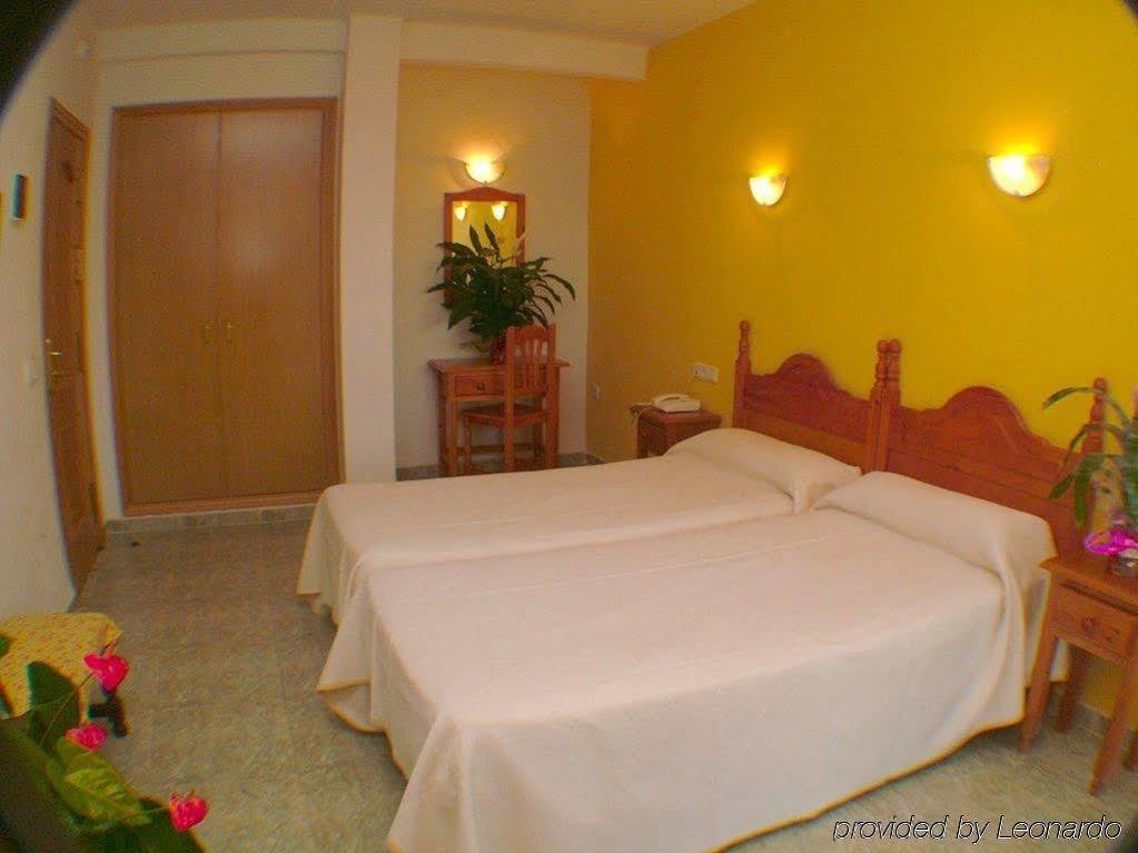 Hotel Carmen Teresa 3*